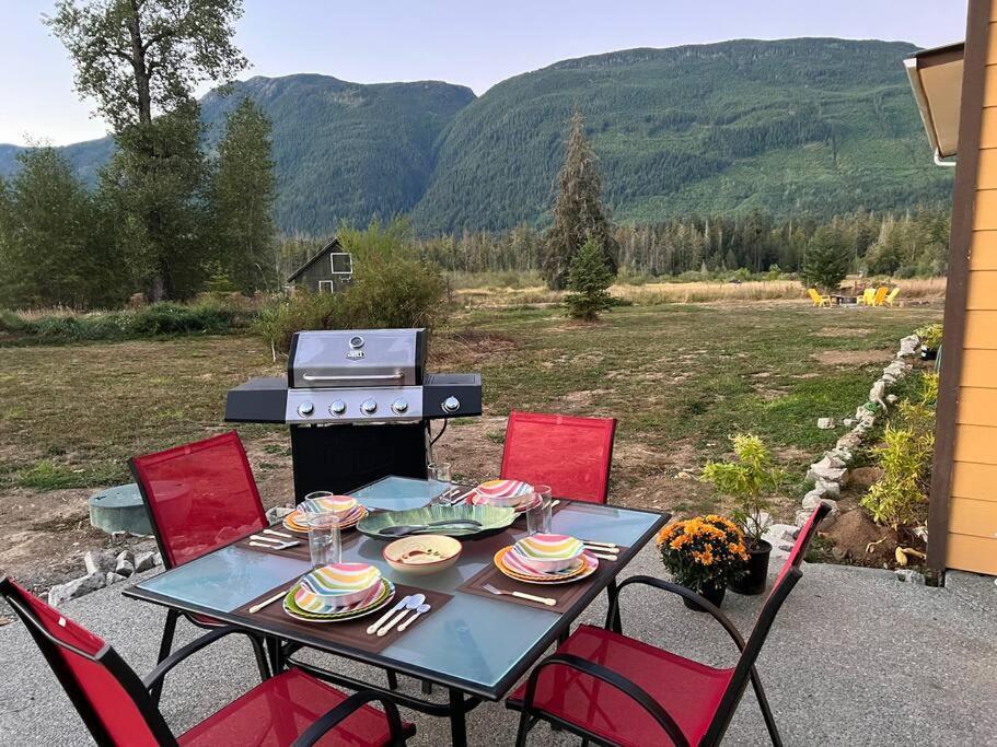 Country Home, Sleeps 6 Pets Friendly Port Alberni Exterior foto