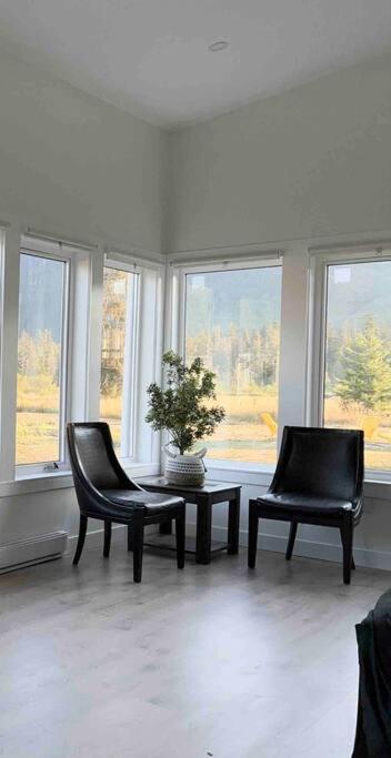 Country Home, Sleeps 6 Pets Friendly Port Alberni Exterior foto
